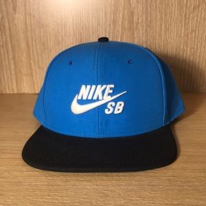 Nike SB SnapBack